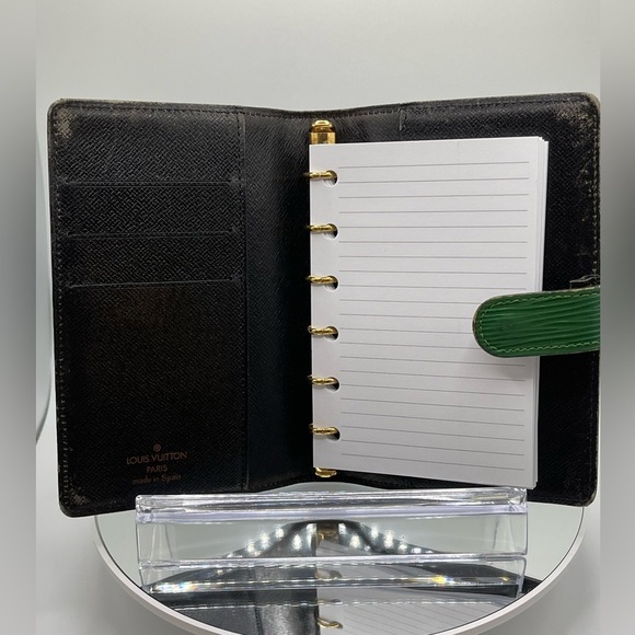 Louis Vuitton - Authentic - Green Epi Small Ring Agenda Cover - Picture 7 of 16